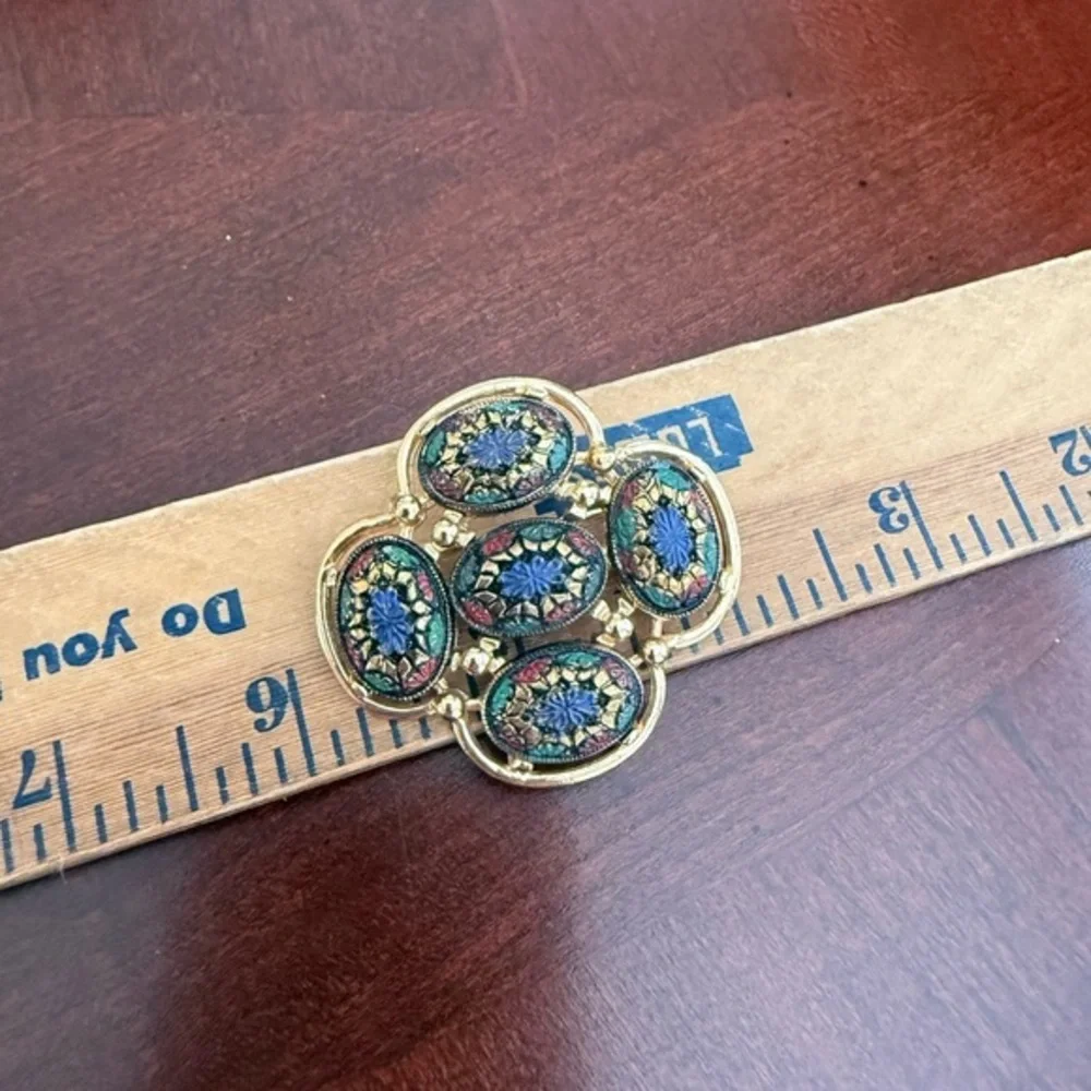 Vintage Sarah Conv Brooch
